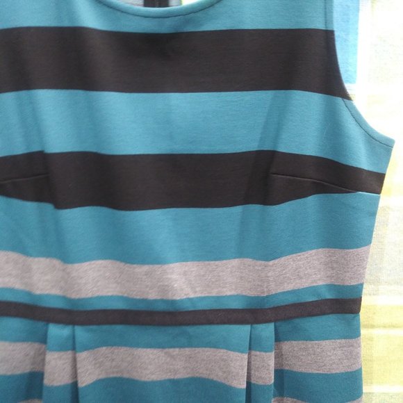 2311 Size 8/Small  Loft Sleeveless Dress and Wrap - Picture 3 of 10